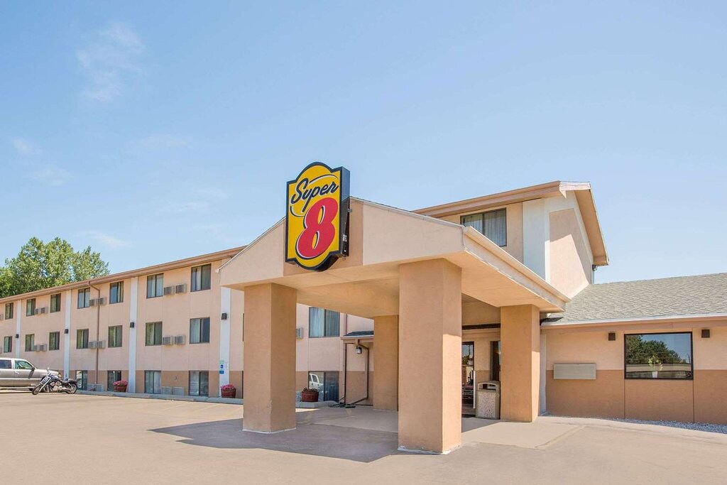 Wyndham Hospitality Portfolio 4 Hotels portefeuille de 4 propriétés à vendre sur LoopNet.ca Photo principale- Image 1 de 3