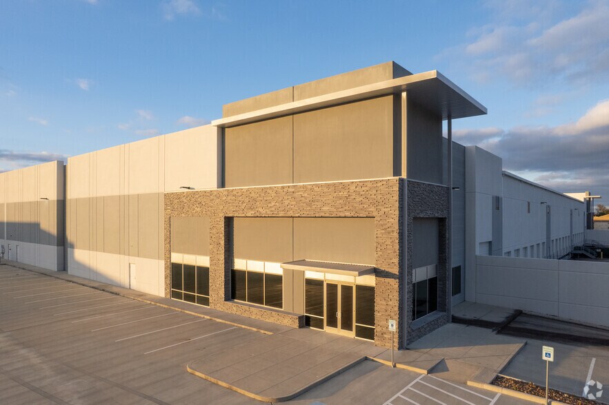 18870 Eastex Fwy N, Humble, TX for lease - Building Photo - Image 3 of 3