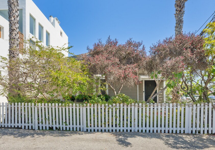 137 Strand St, Santa Monica, CA à vendre - Photo principale - Image 1 de 10