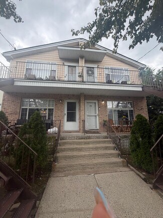 Plus de détails pour 134-142 Monahan Ave – Multi-résidentiel à vendre, Staten Island, NY