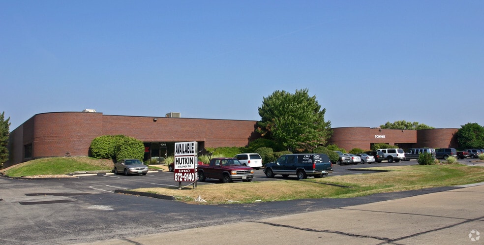 4061-4073 Wedgeway Ct, Earth City, MO for lease - Primary Photo - Image 1 of 6