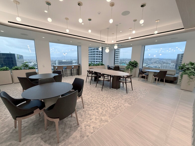 515 S Flower St, Los Angeles, CA for lease - Interior Photo - Image 2 of 9