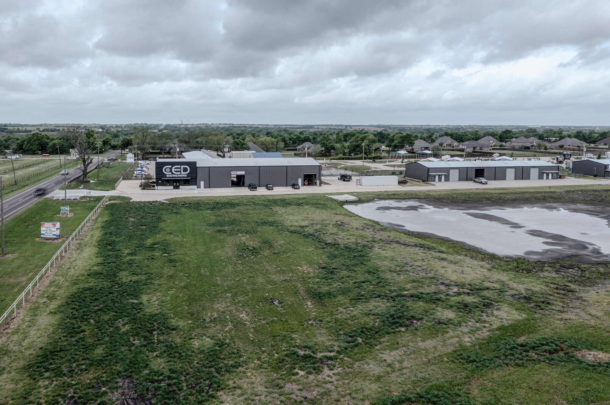 00 Sales Dr, Waxahachie, TX for lease Primary Photo- Image 1 of 9