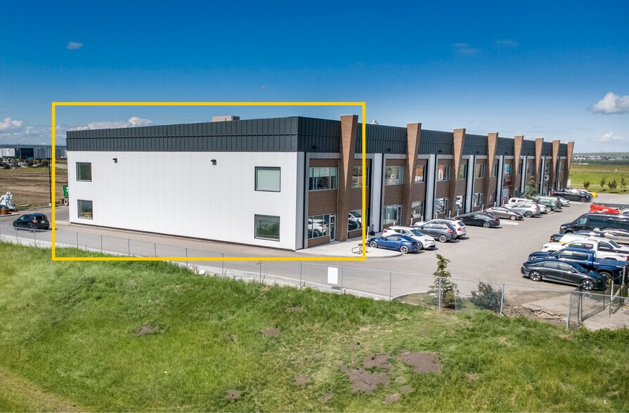 12318 Barlow Trl NE, Calgary, AB for sale - Building Photo - Image 1 of 5