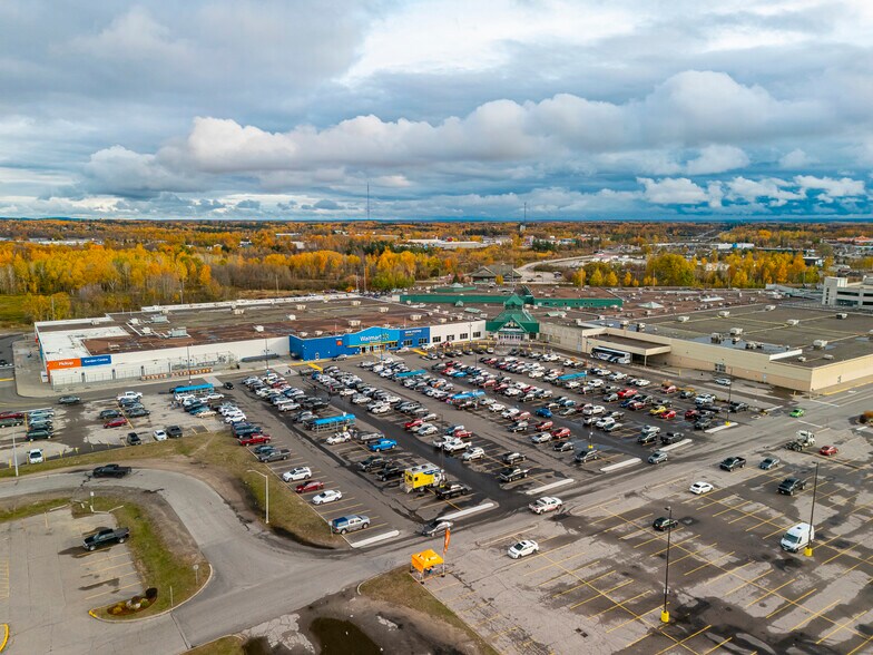 1500 Fisher St, North Bay, ON à louer - Photo du bâtiment - Image 2 de 6