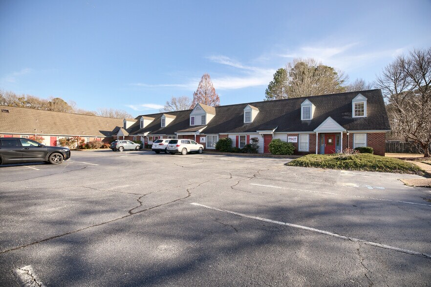 7188-7196 Chapman Dr, Hayes, VA à vendre - Photo du bâtiment - Image 3 de 26