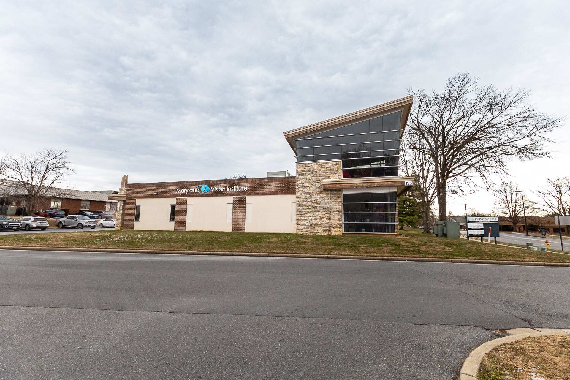 195 Thomas Johnson Dr, Frederick, MD for sale Primary Photo- Image 1 of 27