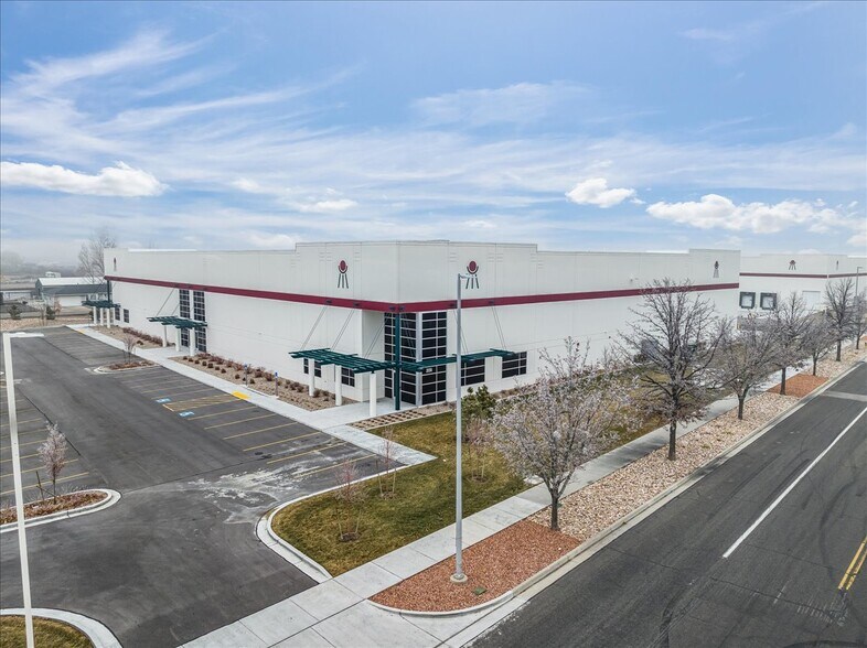 205 N 1140 W, Ogden, UT à louer - Photo du bâtiment - Image 2 de 12