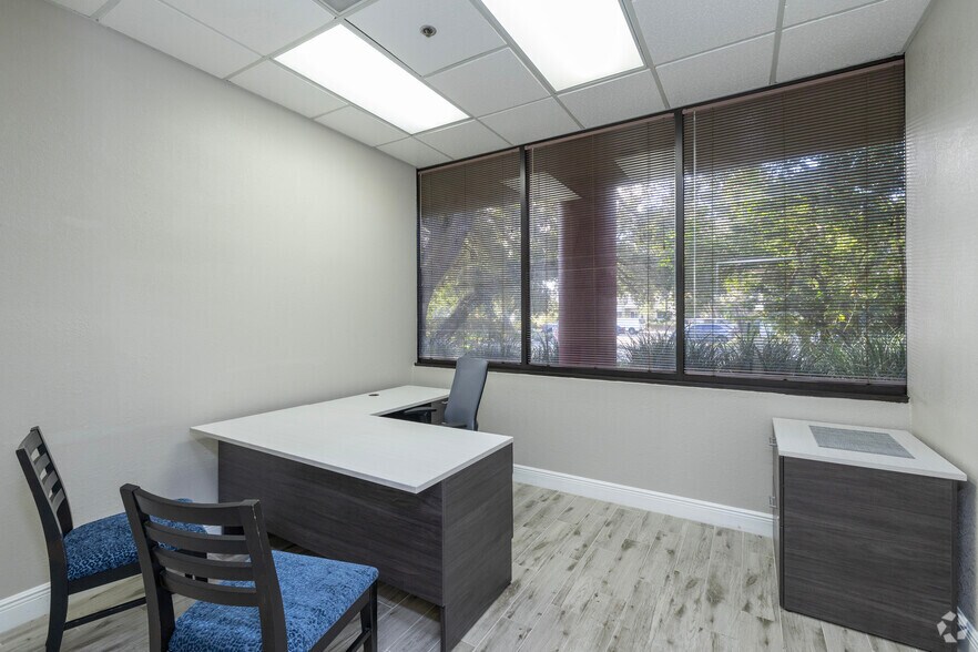 1211 Tech Blvd, Tampa, FL à louer - Photo intérieure - Image 3 de 23