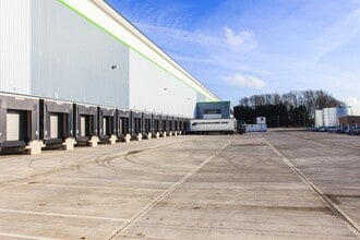 Fernhook Av, Derby à louer Photo intérieure- Image 1 de 5