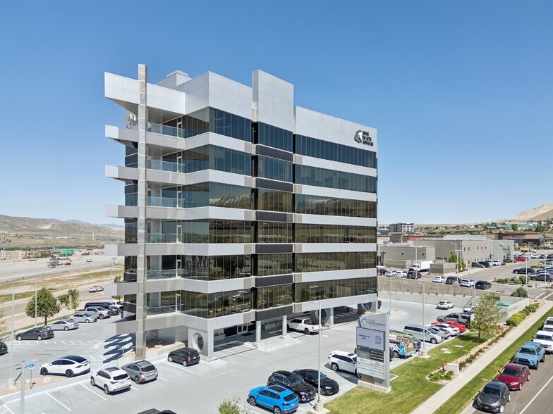 3333 N Digital Dr, Lehi, UT à louer - Photo du bâtiment - Image 2 de 8