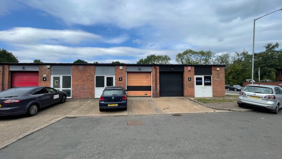 Dongan Rd, Warwick à louer - Photo du bâtiment - Image 2 de 9