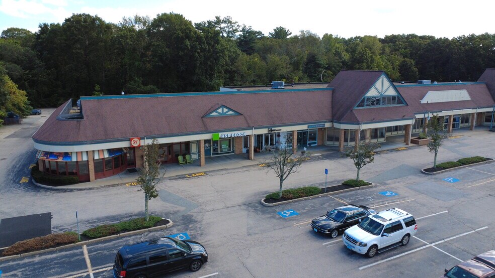 5600 Post Rd, East Greenwich, RI for lease - Building Photo - Image 2 of 11