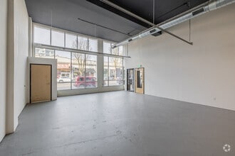 106 NE Grand Ave, Portland, OR for lease Interior Photo- Image 2 of 8