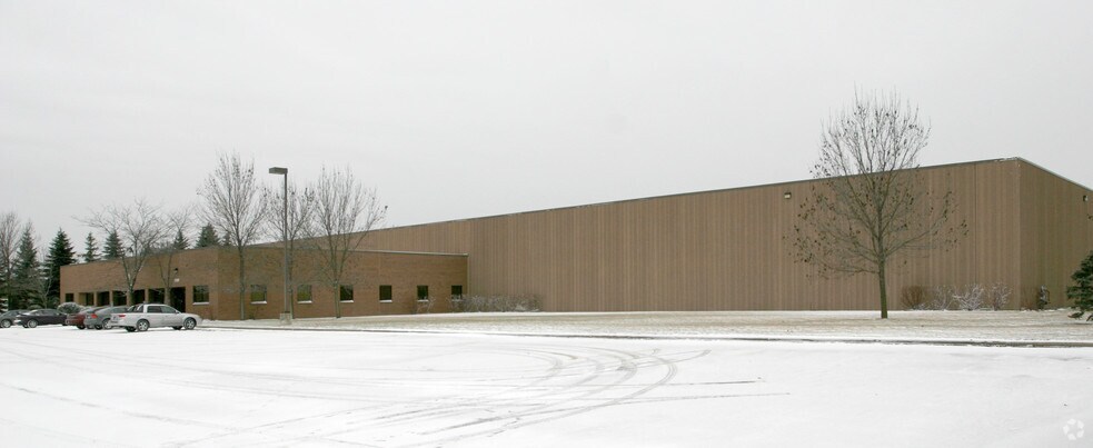 7509 Boone Ave N, Brooklyn Park, MN à louer - Photo du bâtiment - Image 2 de 8
