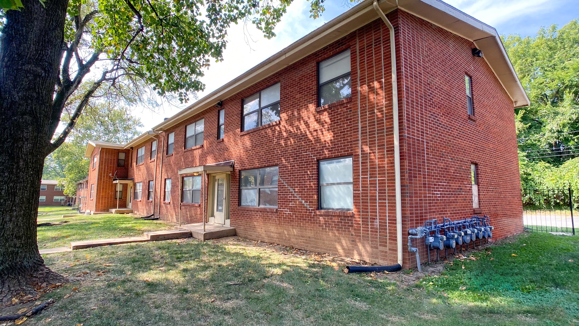 8208 Troost Ave, Kansas City, MO for sale Primary Photo- Image 1 of 17