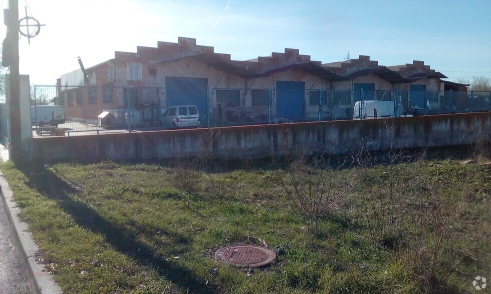 Industriel dans Paracuellos de Jarama, Madrid à vendre - Photo du bâtiment - Image 2 de 7