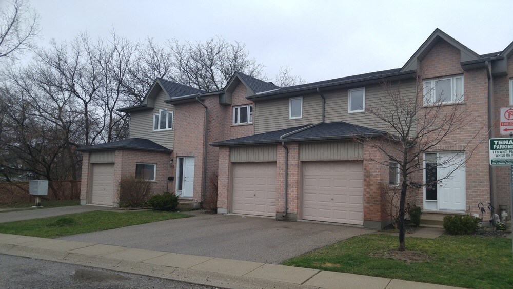 1199-1203 Hamilton Rd, London, ON à vendre Photo principale- Image 1 de 1