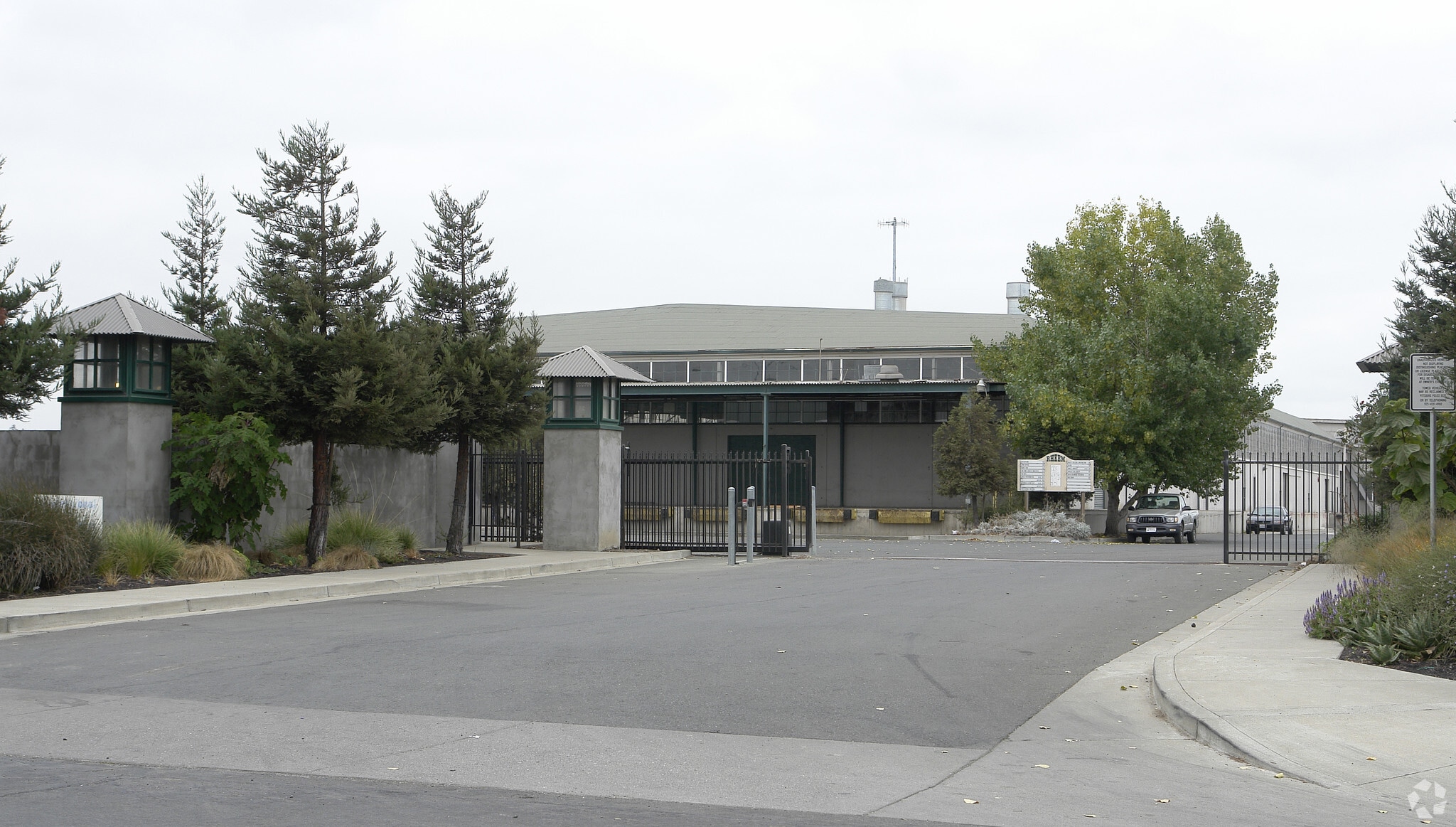 740-798 Market Ave, Richmond, CA for lease Primary Photo- Image 1 of 3