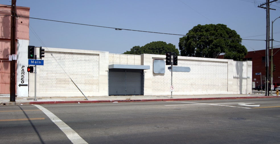2301-2305 S Main St, Los Angeles, CA for sale - Building Photo - Image 2 of 17
