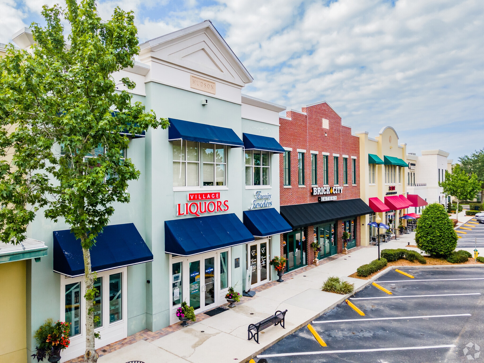 16540 Pointe Village Dr, Lutz, FL for lease Building Photo- Image 1 of 7