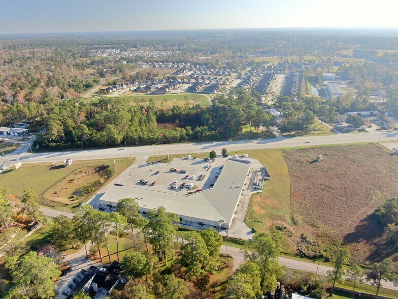 25435 FM 2978, Tomball, TX à louer - Photo du bâtiment - Image 2 de 4