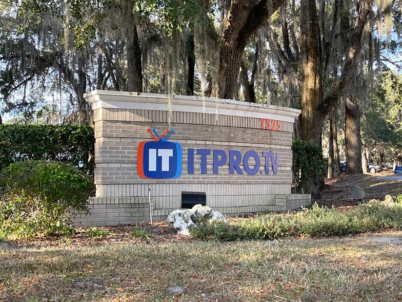 7525 NW 4th Blvd, Gainesville, FL for lease - Building Photo - Image 3 of 56