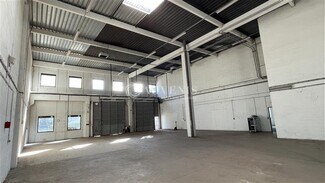 Plus de détails pour 13 Rue Des Campanules, Lognes - Local d'activités à louer