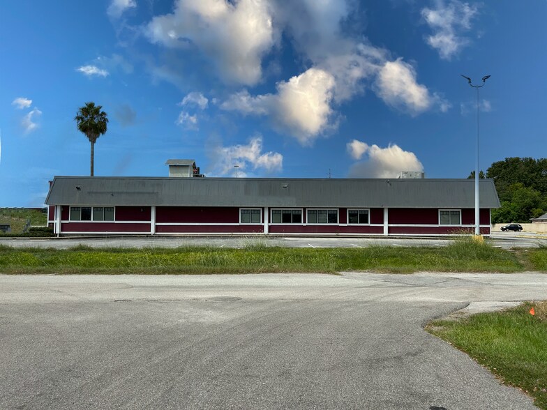 2820 I-10 E, Beaumont, TX à louer - Photo du bâtiment - Image 2 de 7
