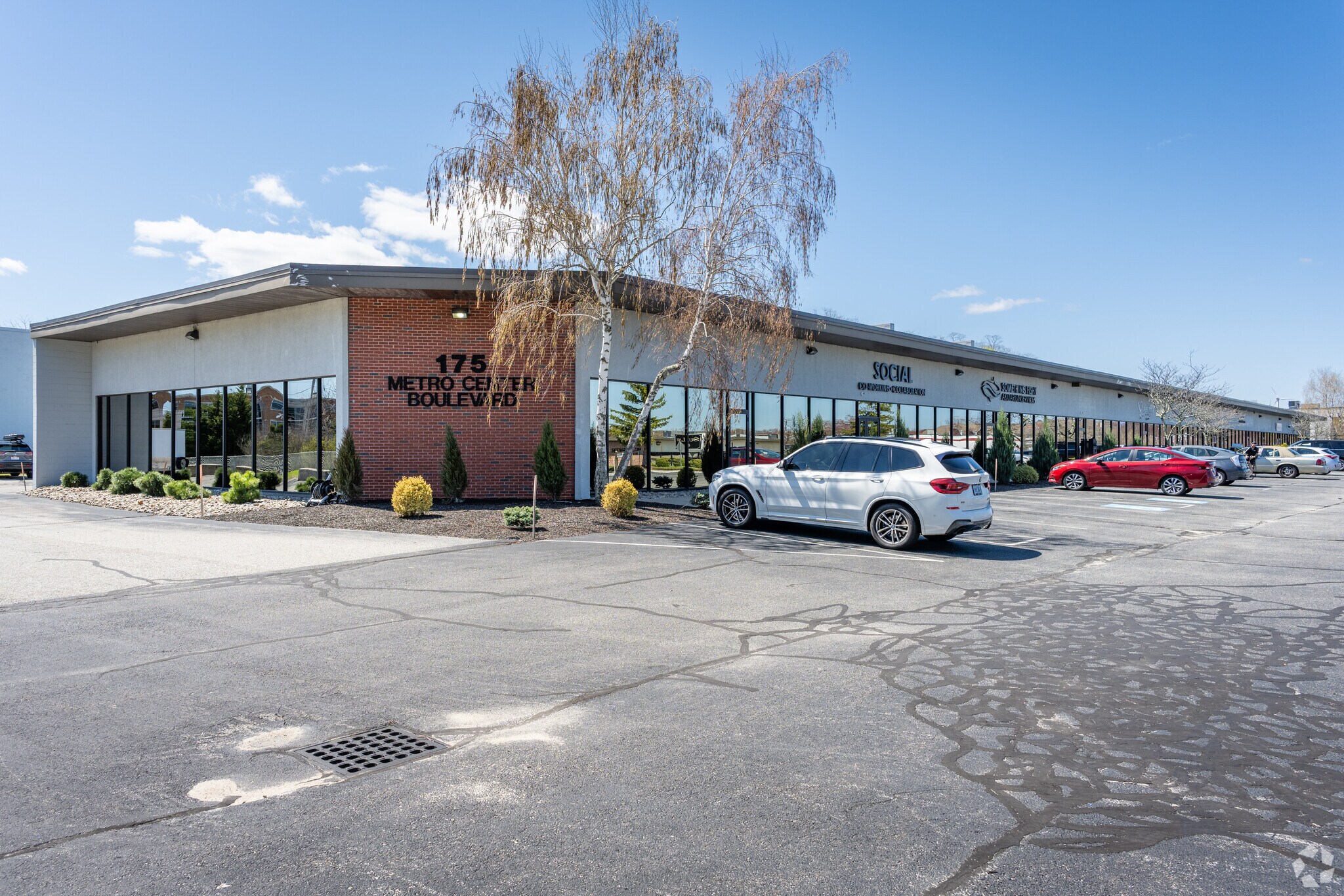 175 Metro Center Blvd, Warwick, RI à vendre Photo principale- Image 1 de 1