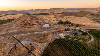 1500 Vintage Rd, Zillah, WA - AERIAL  map view