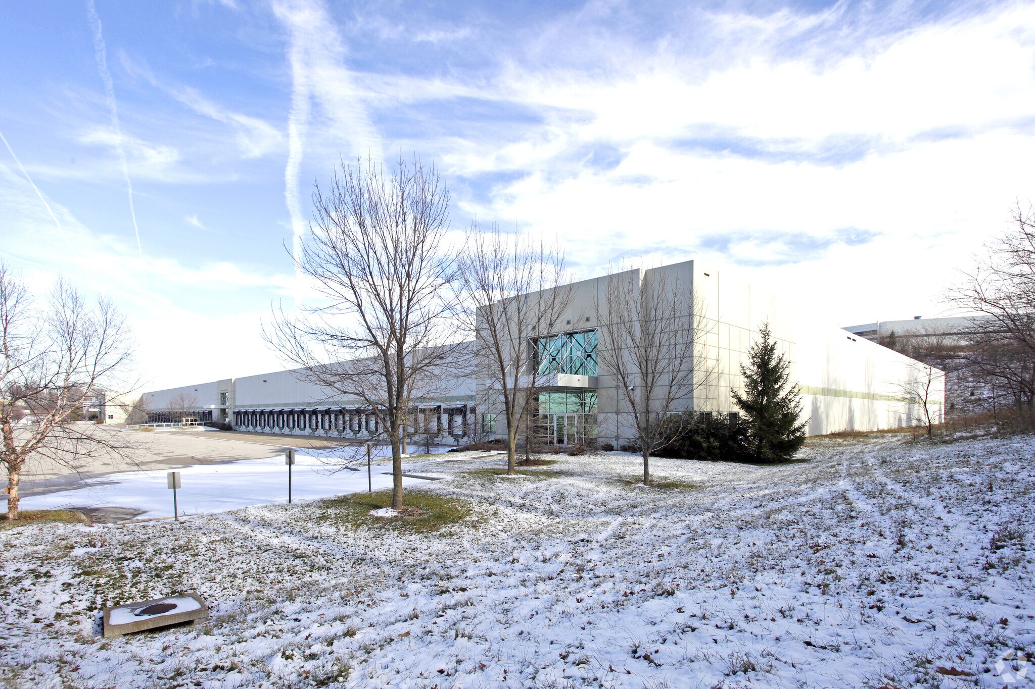 3100-3144 Corporate Exchange Ct, Bridgeton, MO for lease Building Photo- Image 1 of 6
