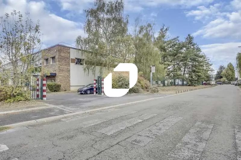 Flex in Les Ulis for lease - Building Photo - Image 2 of 21