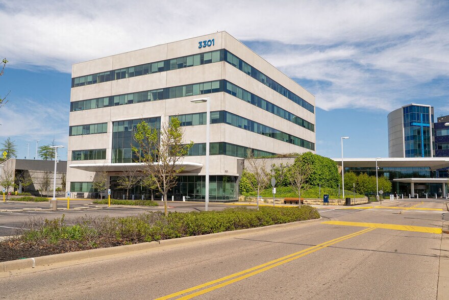 3301 Mercy Health Blvd, Cincinnati, OH à louer - Photo du bâtiment - Image 3 de 5