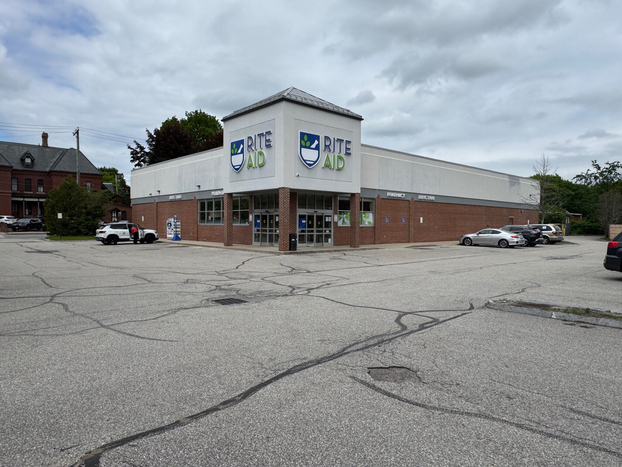 1631 Elm St, Manchester, NH à vendre Photo du bâtiment- Image 1 de 1