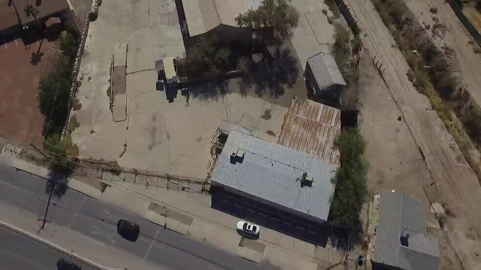 266 Horizon Blvd, Socorro, TX à louer - Vidéo sur l’inscription commerciale - Image 2 de 15