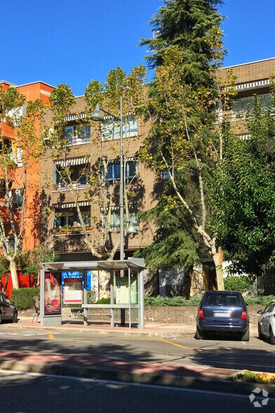 Paseo Chopera, 92, Alcobendas, Madrid à louer - Photo du bâtiment - Image 2 de 2