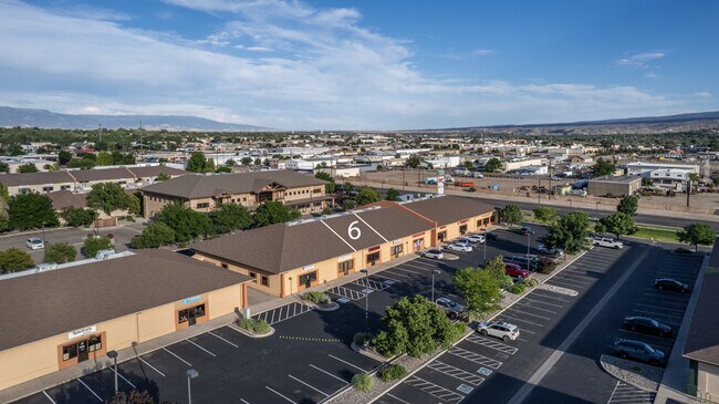 Plus de détails pour 2472 Patterson Rd, Grand Junction, CO - Commerce de détail à vendre