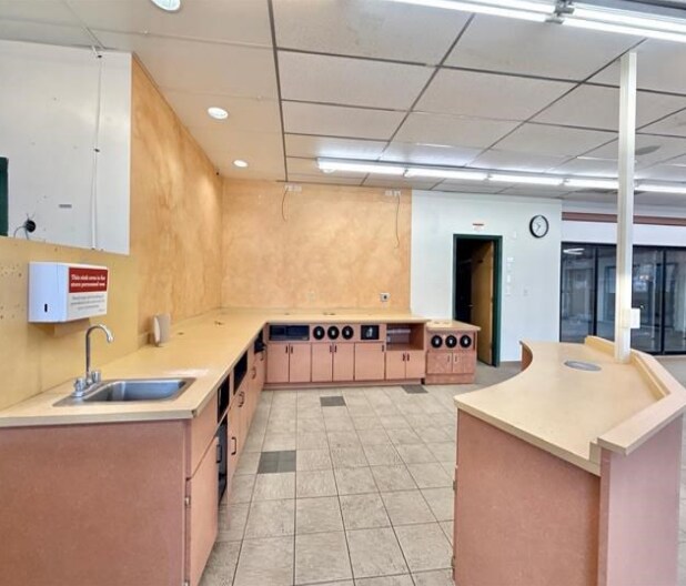 313 Madison Ave, Fort Atkinson, WI à vendre - Photo intérieure - Image 3 de 8