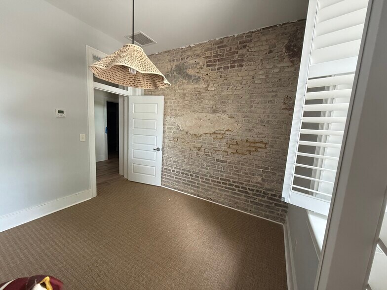 28 Hasell St, Charleston, SC à vendre - Photo intérieure - Image 1 de 1