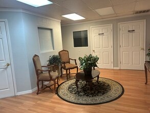 4707 W Gandy Blvd, Tampa, FL for lease Interior Photo- Image 2 of 7