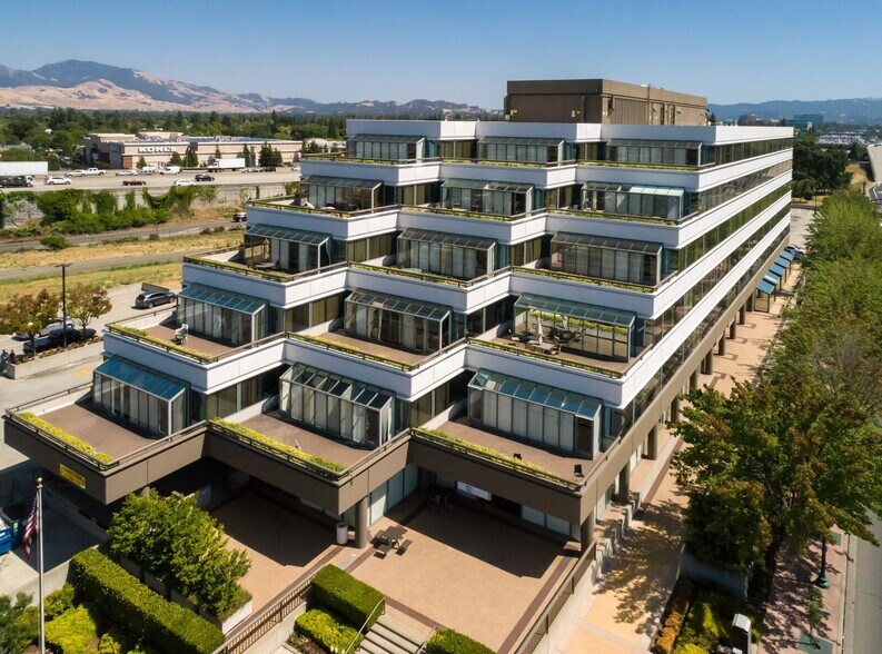 2300 Contra Costa Blvd, Pleasant Hill, CA à louer - Photo du bâtiment - Image 2 de 4