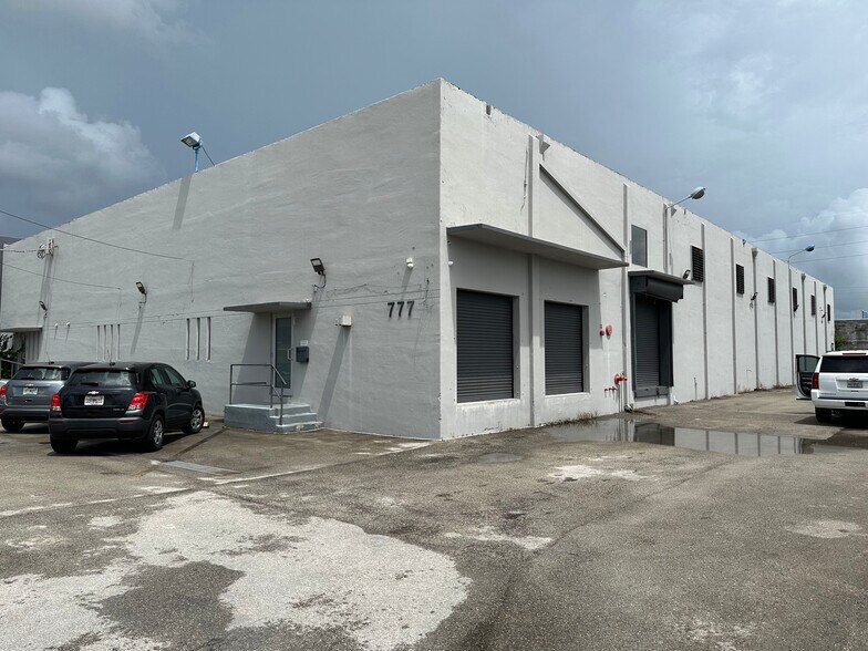 775 NW 71st St, Miami, FL à vendre - Photo du bâtiment - Image 3 de 6