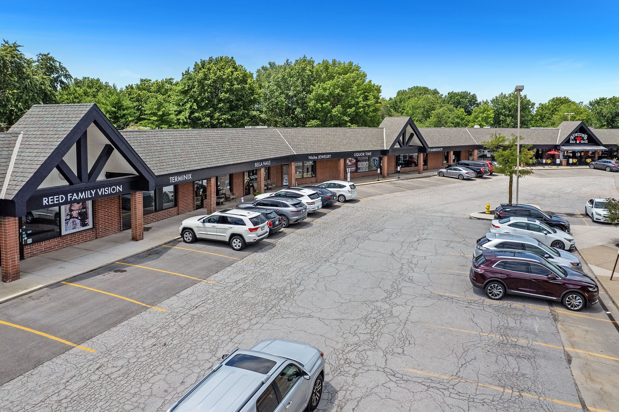 2103-2149 E 151st St, Olathe, KS for lease Building Photo- Image 1 of 17