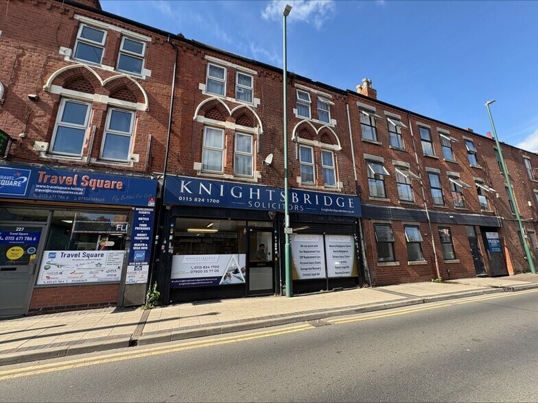 229-231 Radford Rd, Nottingham à louer - Photo du bâtiment - Image 1 de 10