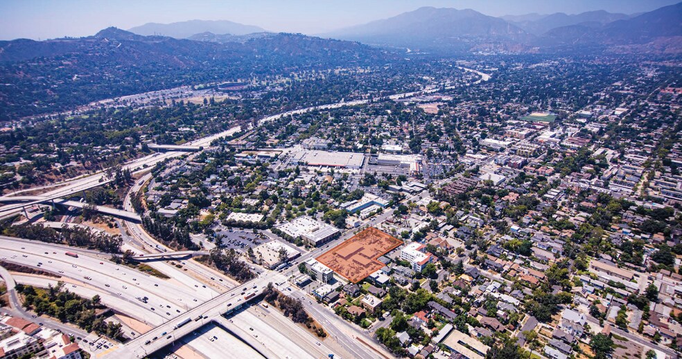 444 N Fair Oaks Ave, Pasadena, CA for sale - Aerial - Image 2 of 2