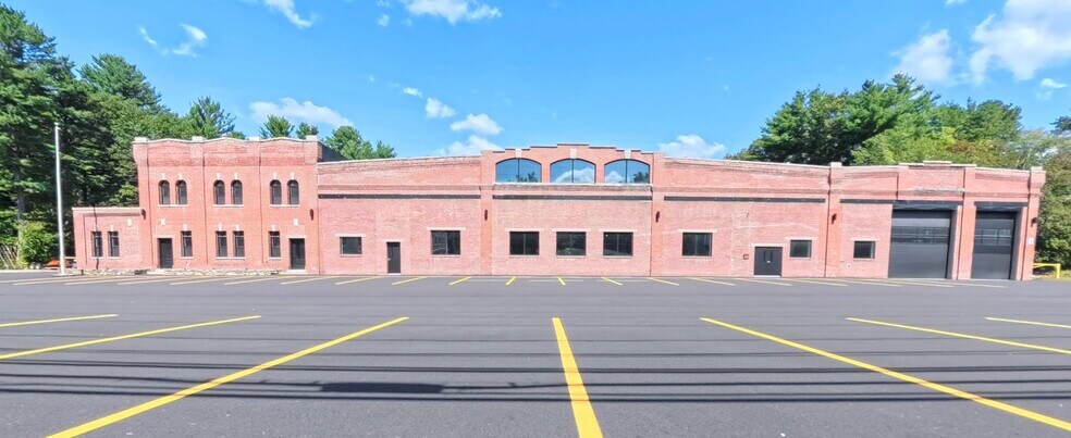 179 Main St, Salem, NH à louer - Photo du bâtiment - Image 3 de 5