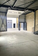Flex in Bagnolet for lease Interior Photo- Image 2 of 2