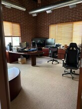 11-101 W 112th Ave, Crown Point, IN for lease Interior Photo- Image 2 of 18
