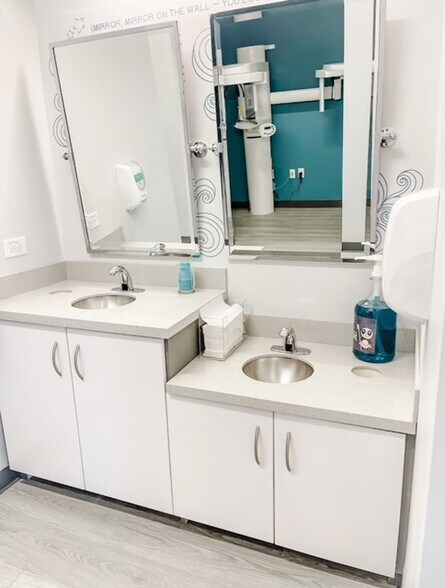 2001-2095 Diamond Blvd, Concord, CA à louer - Photo intérieure - Image 2 de 8